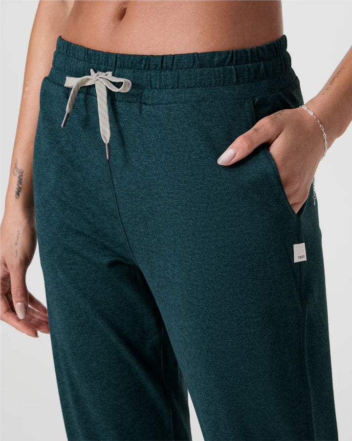 Vuori Women's Performance Jogger - Long | Moss Heather