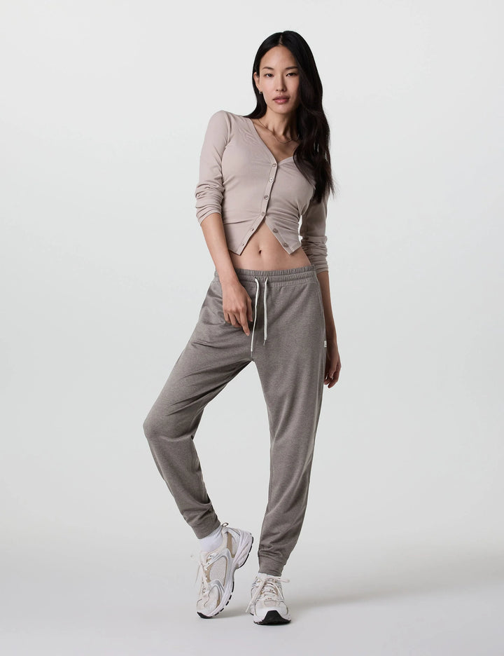 Vuori Performance Jogger | Chia Heather