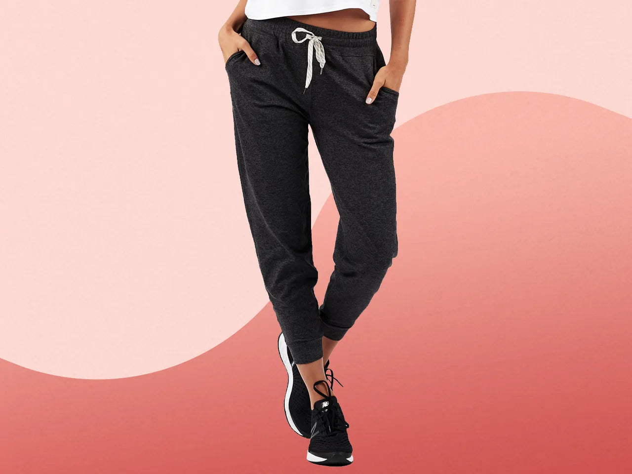 Vuori Women's Performance Joggers | Black