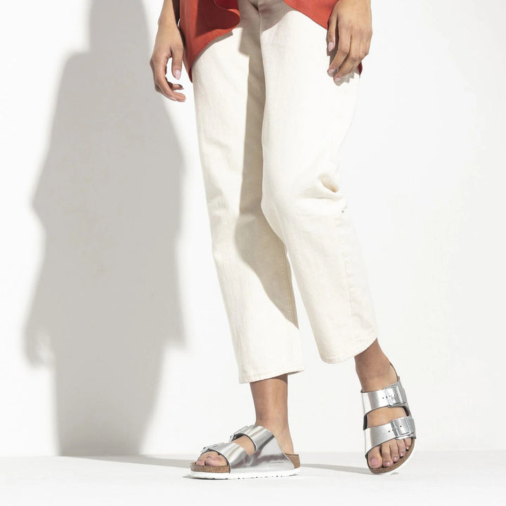 Birkenstock Arizona| Soft Footbed Leather Metallic Silver