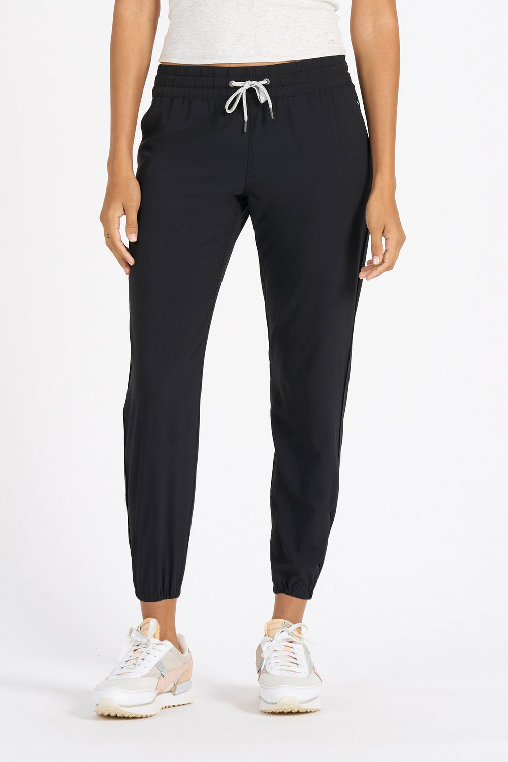 Vuori Women's Weekend Jogger Black