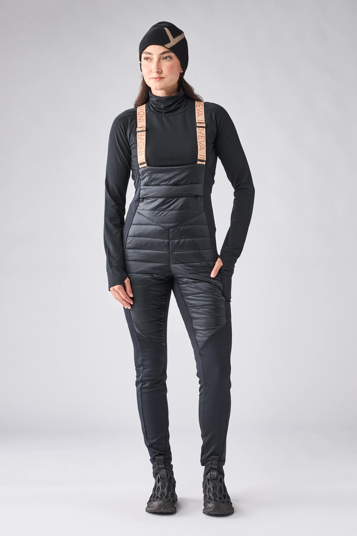 Indyeva BOON BIB II black 