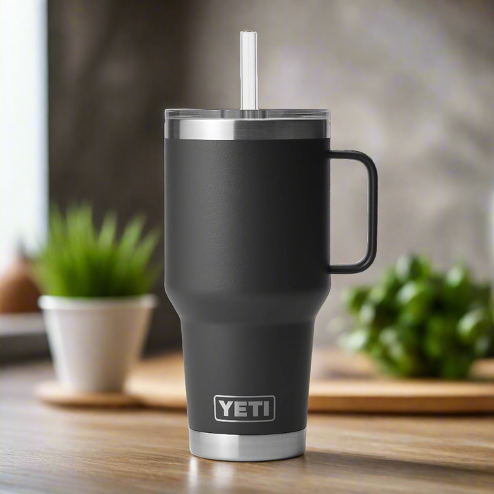 Yeti Rambler 35 oz Straw Mug | Black
