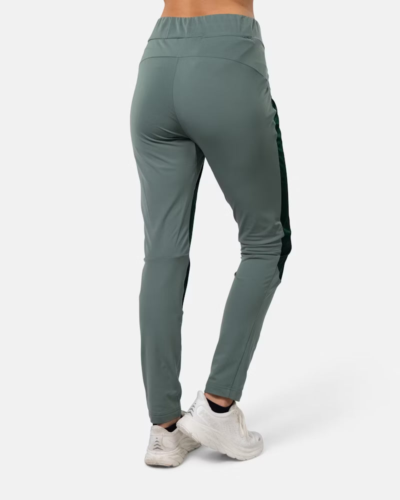 Kari Traa Edith Louise Hybrid Pants | Pine Green