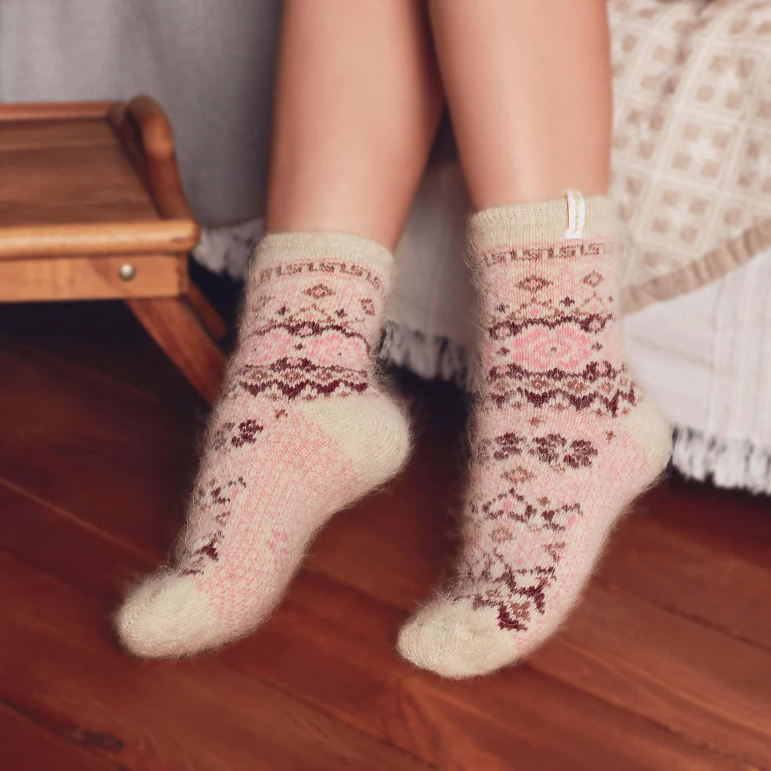Siberia Spirit Women's Cranberry Delight Goat Wool Thick Crew Socks