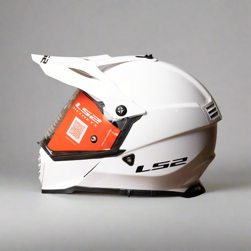 ls2 blaze helmet LS2 Blaze Solid Helmet Gloss White / 2XL