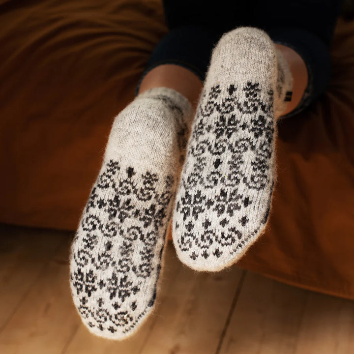 Siberia Spirit Women's Flurry Fantasy Thick Merino Wool Low-Cut Socks