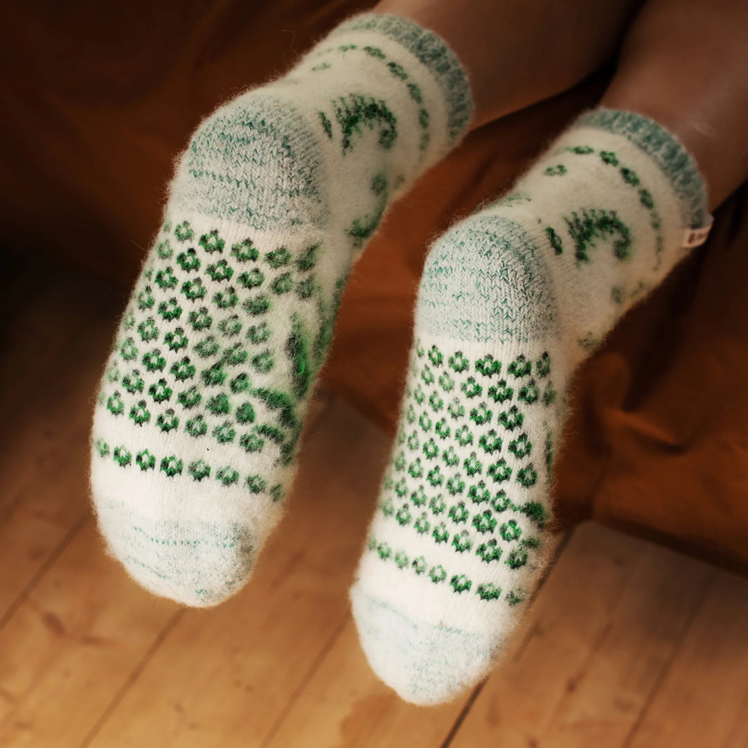 Siberia Spirit Women's Fiddle-Leaf Forest Merino Wool Crew Socks