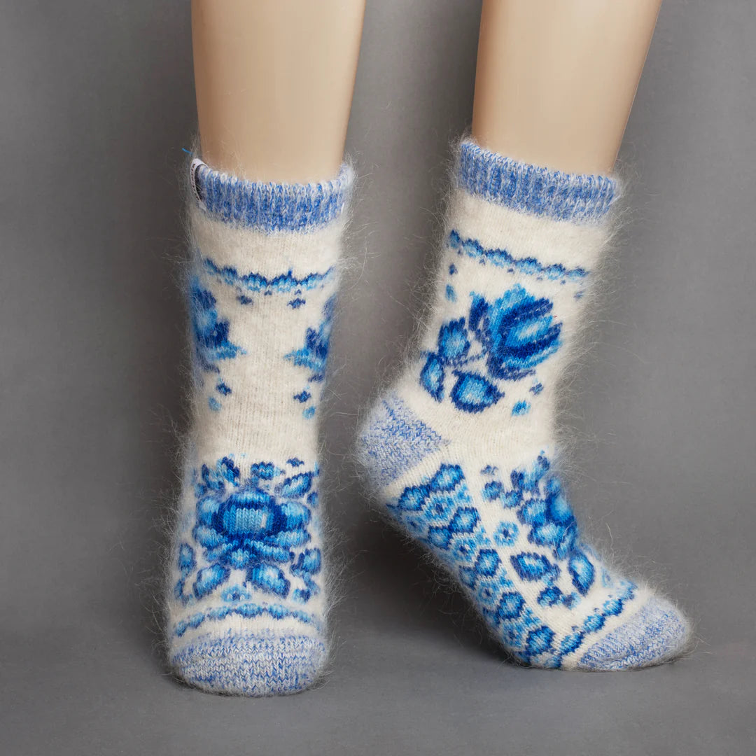 Siberia Spirit Women's Winter Florals Thick Goat Wool Crew Socks