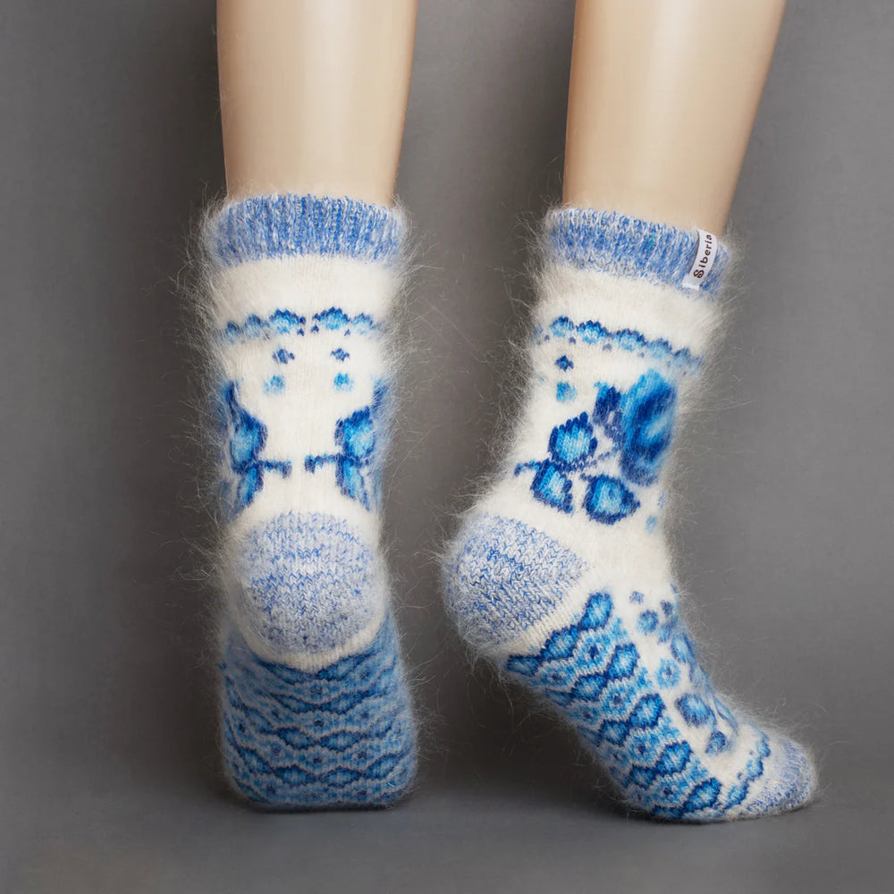Siberia Spirit Women's Winter Florals Thick Goat Wool Crew Socks