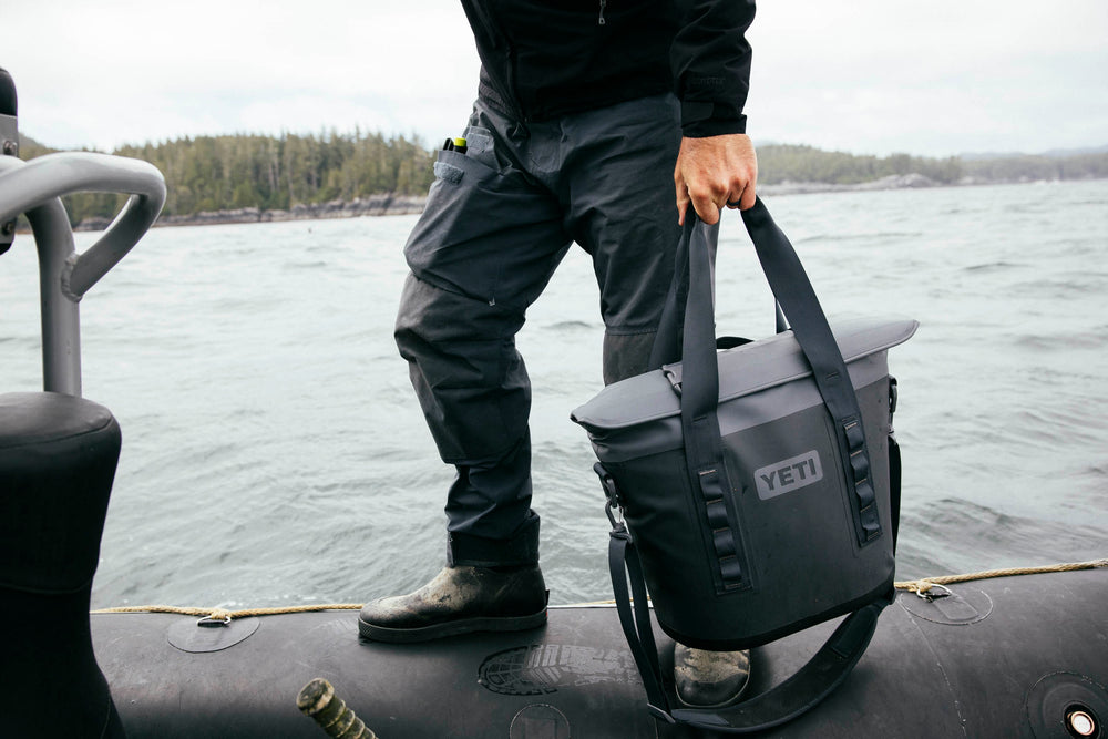 Yeti Hopper M15 Tote Soft Cooler | Charcoal