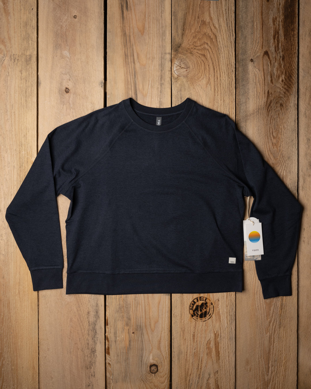 Vuori Women's Long Sleeve Halo Crew in Midnight Heather