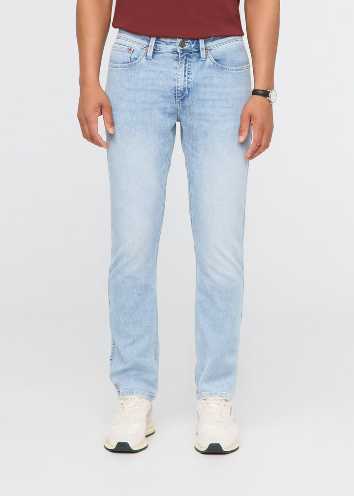 Duer Men's Performance Denim Relaxed Taper Jeans in Desert Stone Blue