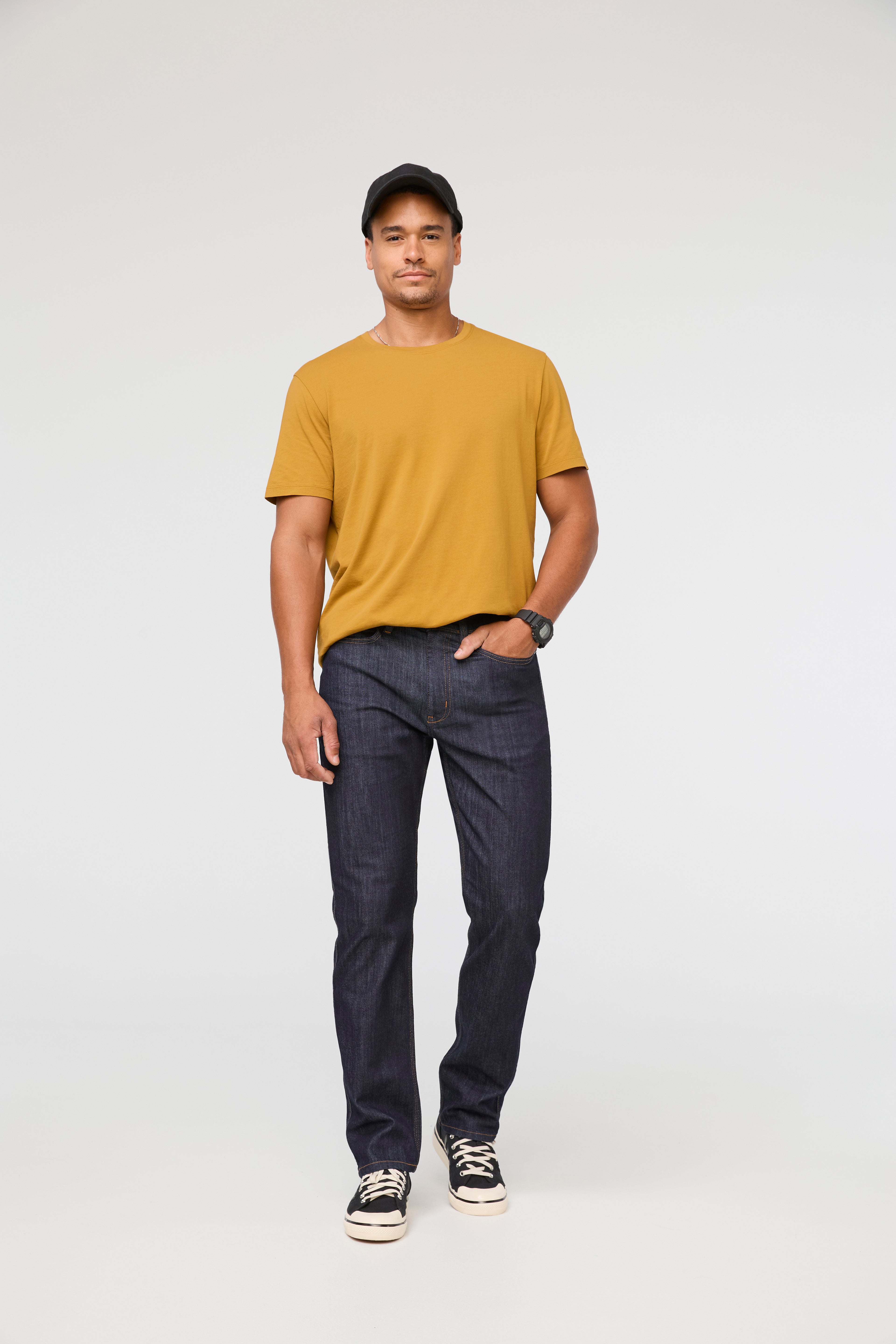 DUER Men's Performance Denim Athletic Straight Heritage Rinse
