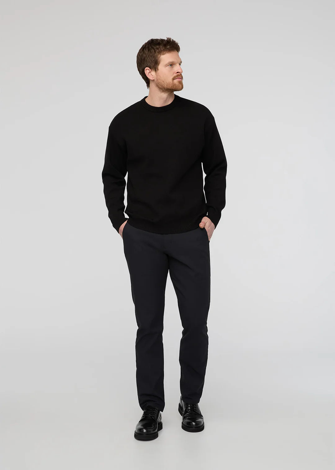 NuStretch Relaxed Taper Trouser | Black