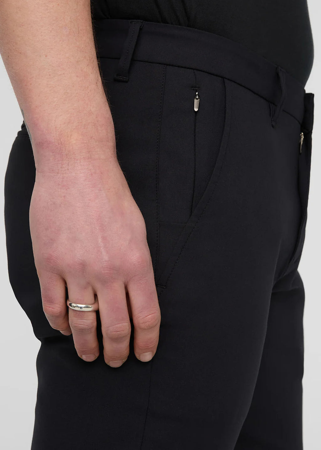 NuStretch Relaxed Taper Trouser | Black