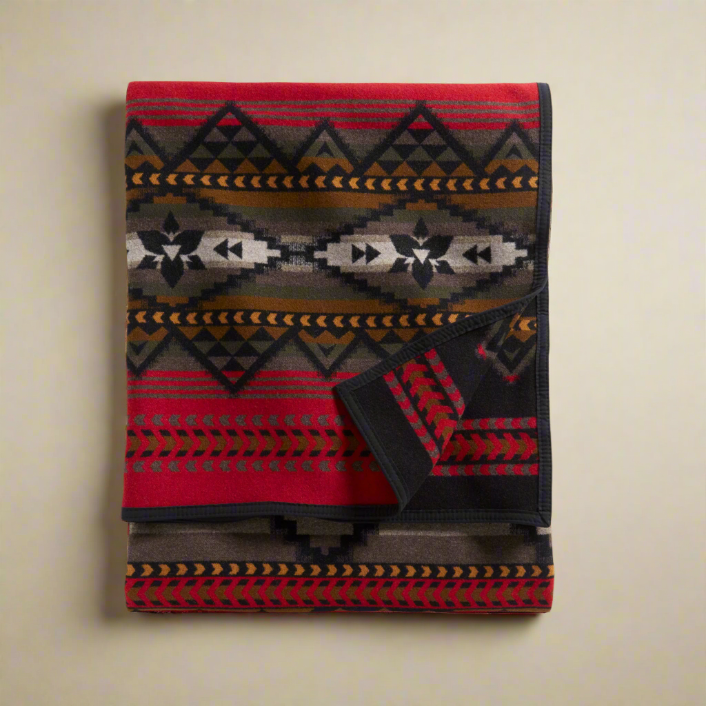 Pendleton Jacquard Unnapped Robe Lost Trail