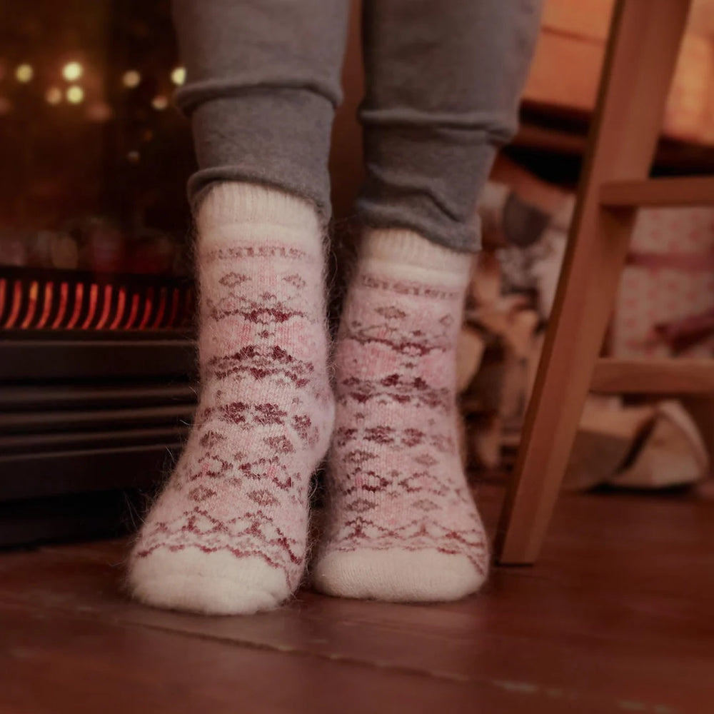 Siberia Spirit Women's Cranberry Delight Goat Wool Thick Crew Socks