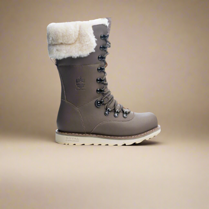 Royal Canadian Castlegar Boot in Fossil