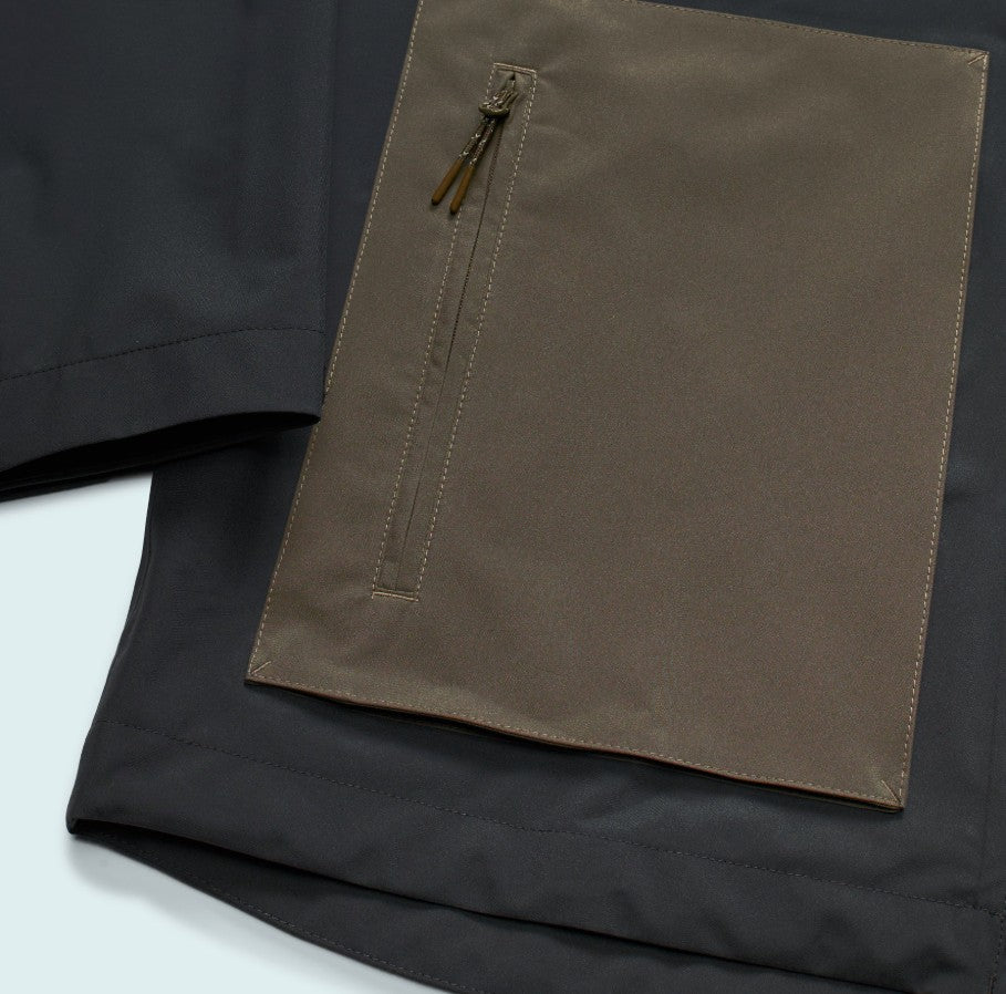 Howler Bros Storm Splitter Rain Shell | Antique Black / Dark Slate