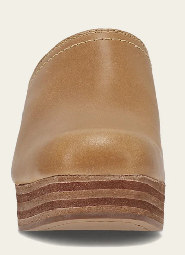 Campus Clog | Banana