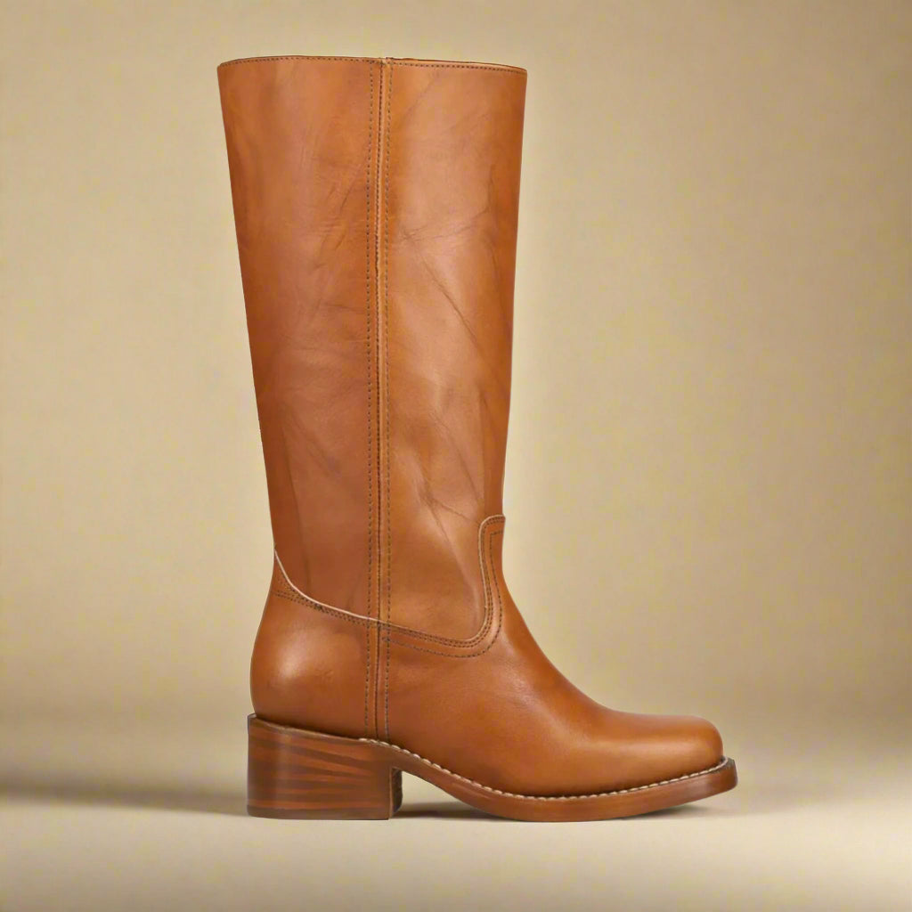 Frye Women's Campus 14L Wide Calf Boot | Saddle