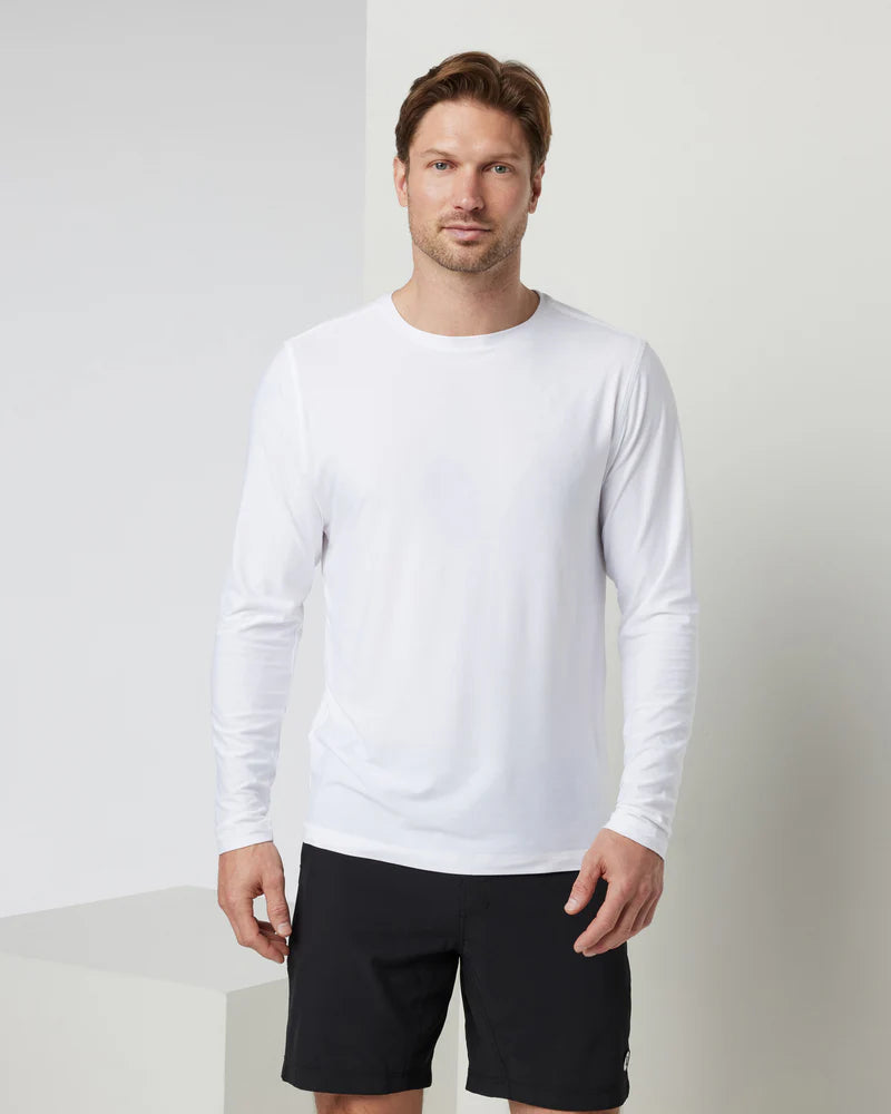 Vuori M's Long-Sleeve Strato Tech Tee | White