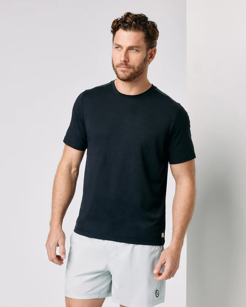 Vuori Men's Current Tech Tee | Black