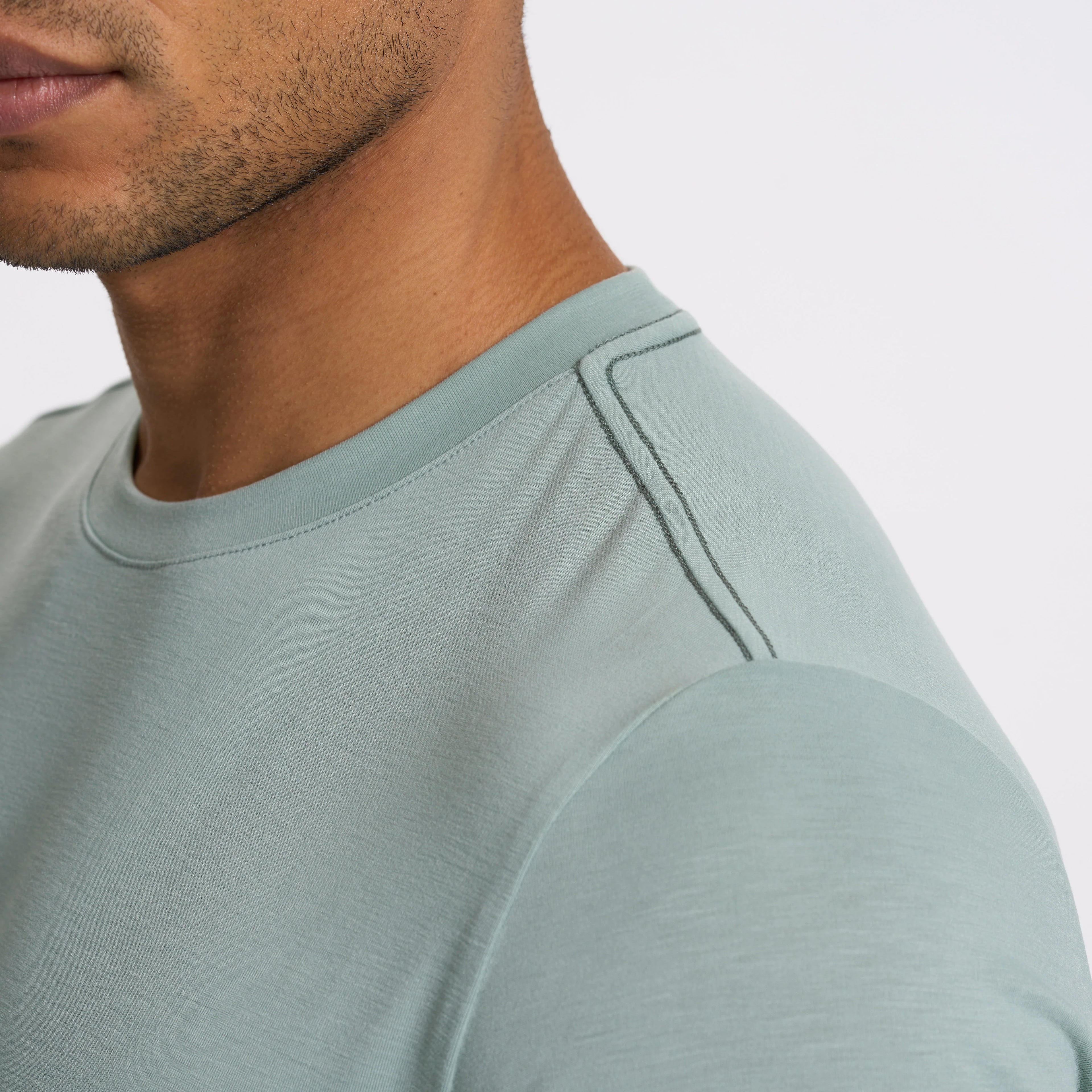 Vuori Men's Current Tech Tee | Neptune