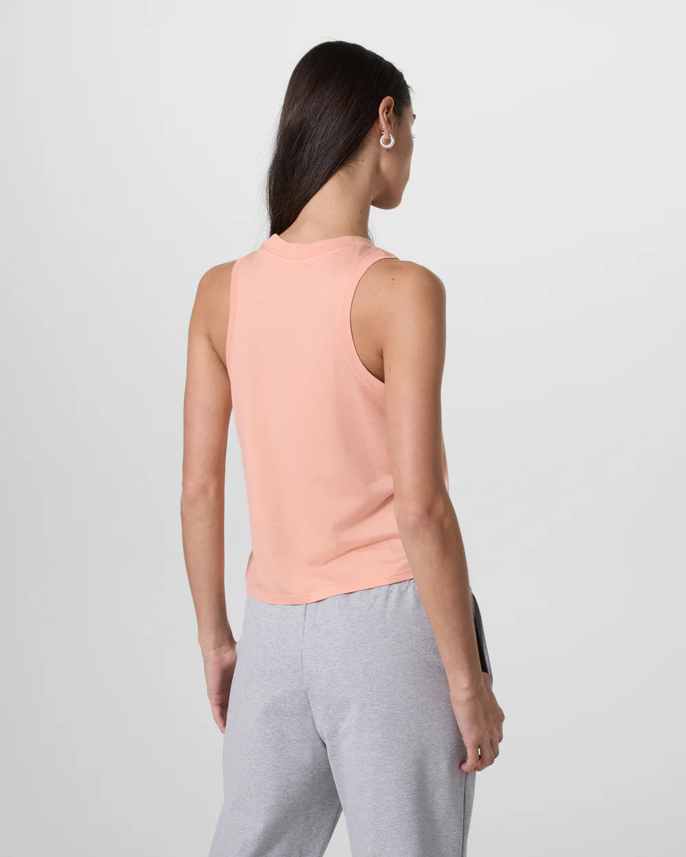 Vuori Women's Energy Top | Bright Peach Heather