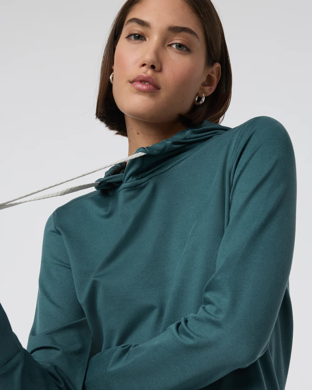 Vuori Halo Essential Hoodie | Moss Heather