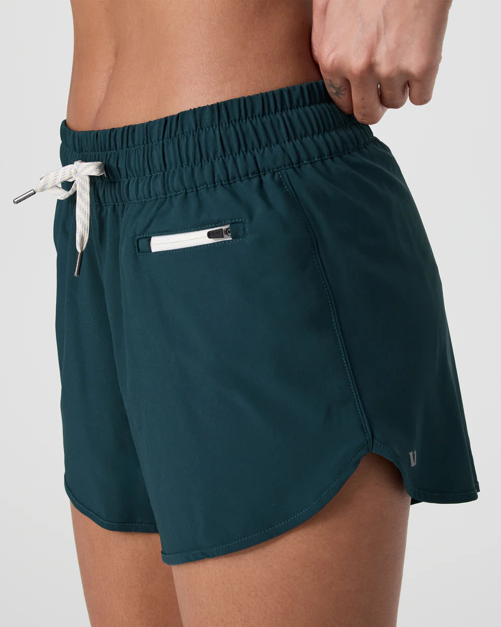 Vuori Women's Clementine 4" Short 2.0 | Moss Heather