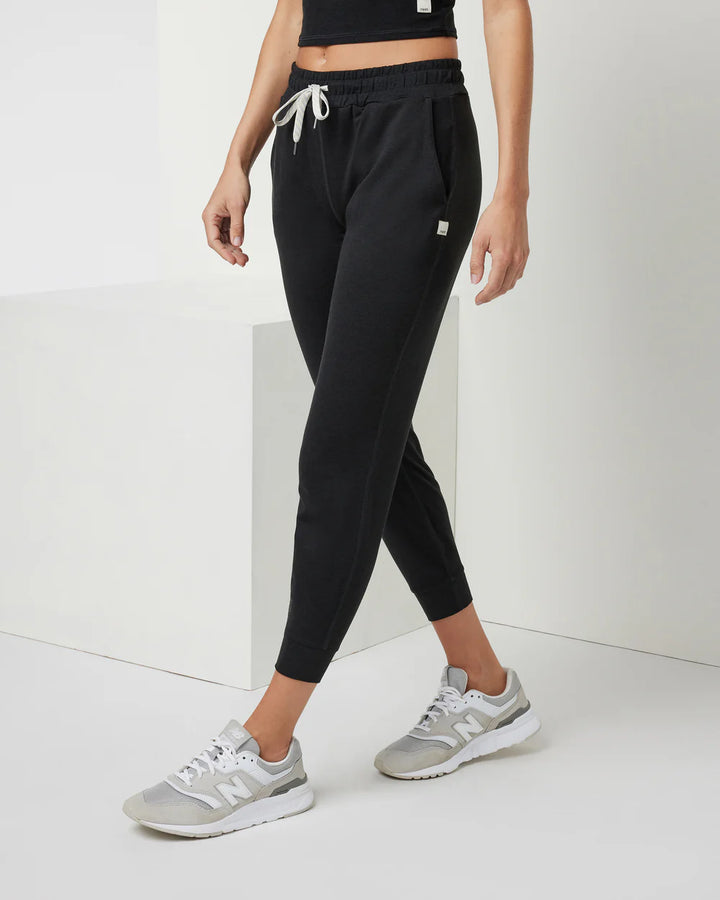 Vuori Women's Performance Jogger - Long | Black Heather