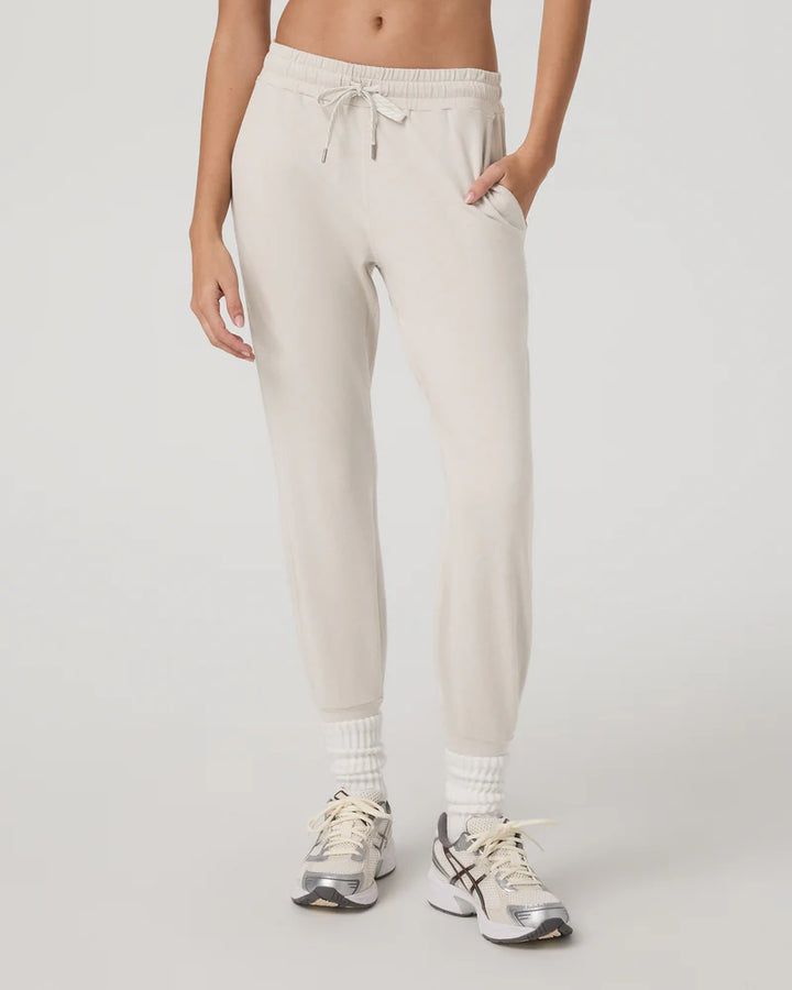 Vuori Performance Jogger | Ecru Heather