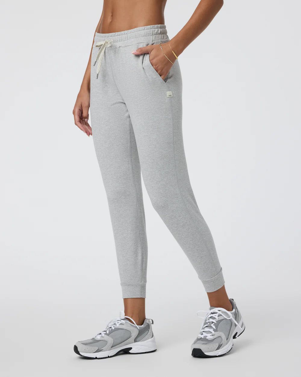 Vuori Performance Jogger | Pale Grey Heather