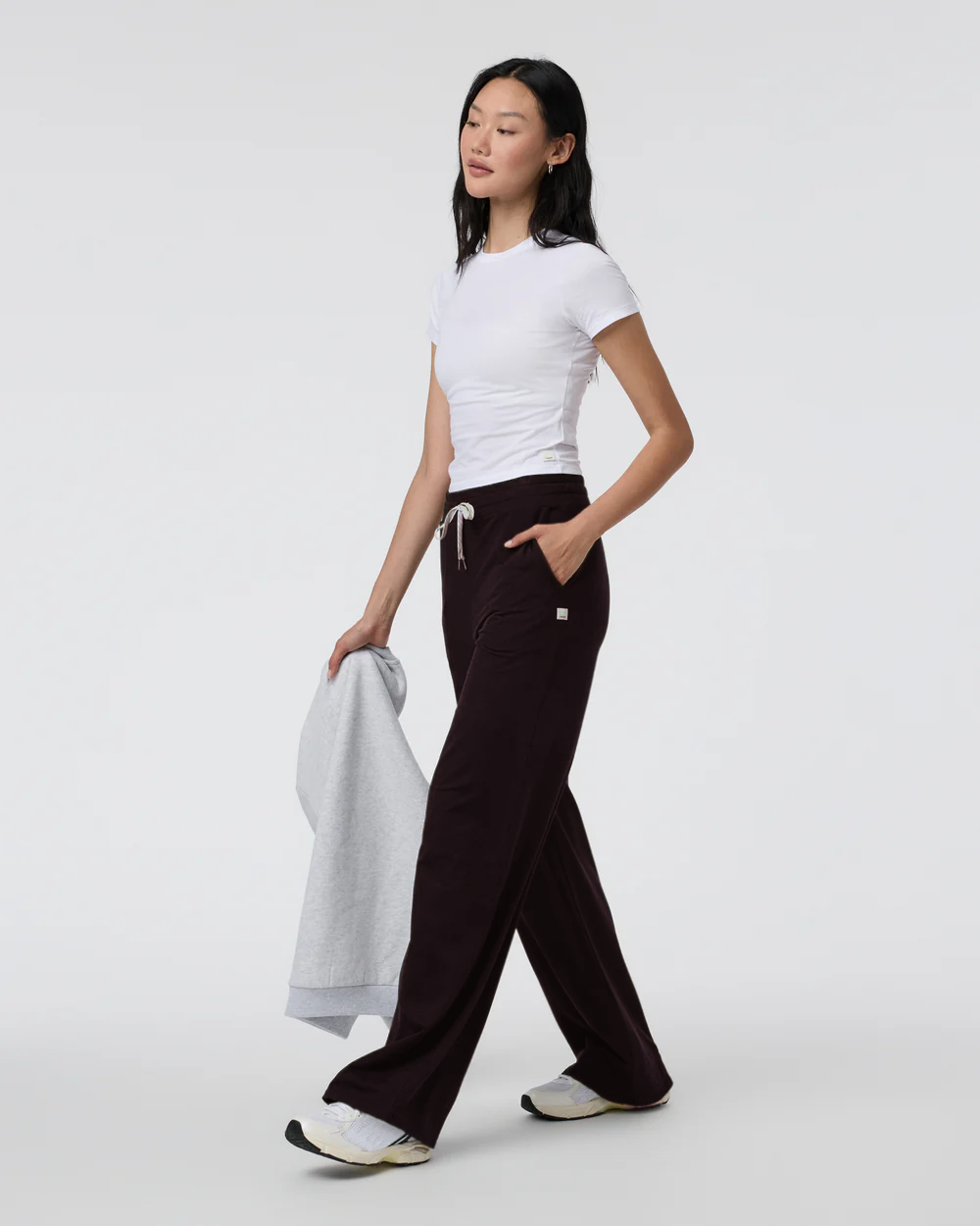 Vuori Halo Essential Wideleg Pant | Raisin