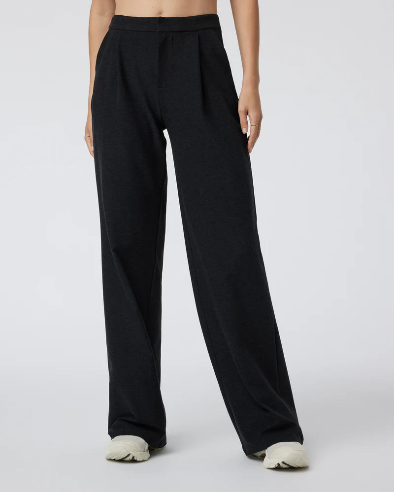 Vuori Women's Elevation Trouser | Black Heather