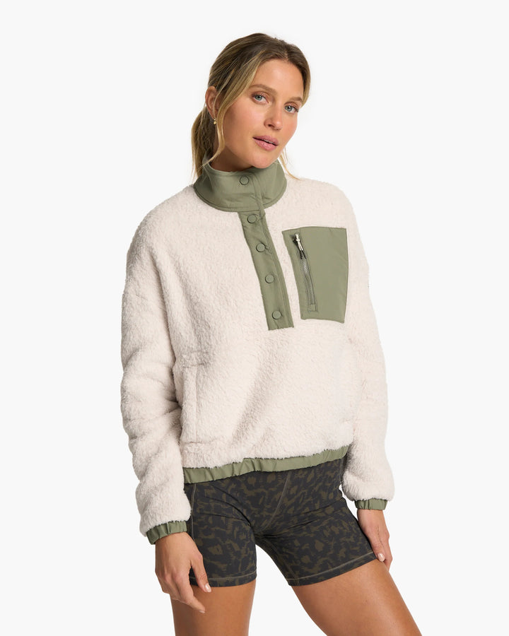 Vuori Women's Cozy Sherpa Popover | Dune