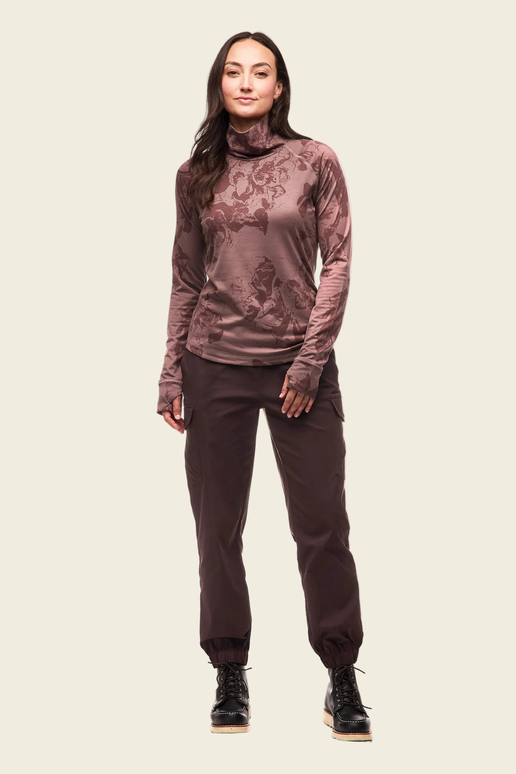 Indyeva Riga III | Dark Bark Pivoine