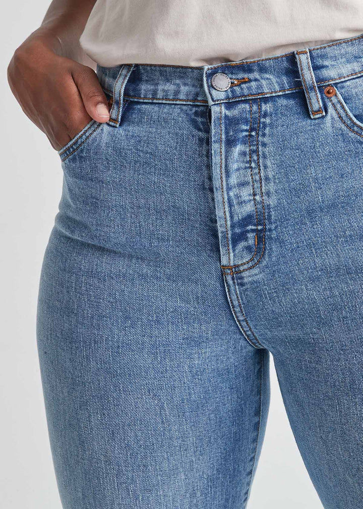 DUER Women's Midweight Performance Denim Wide Leg Vintage Blue