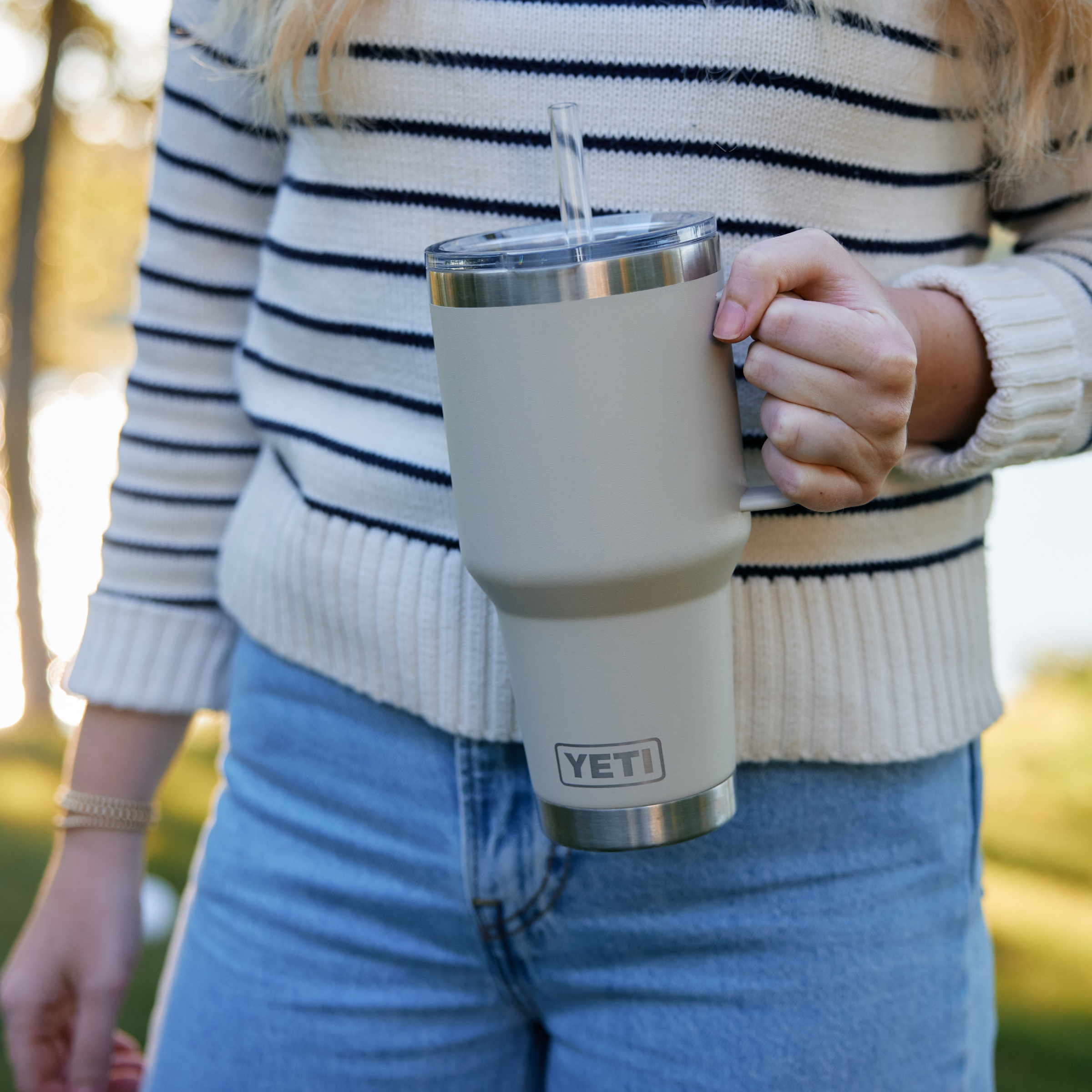 Yeti Rambler 35 oz Straw Mug | Cape Taupe