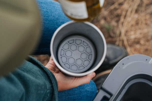 Yeti Rambler Wine Chiller Navy