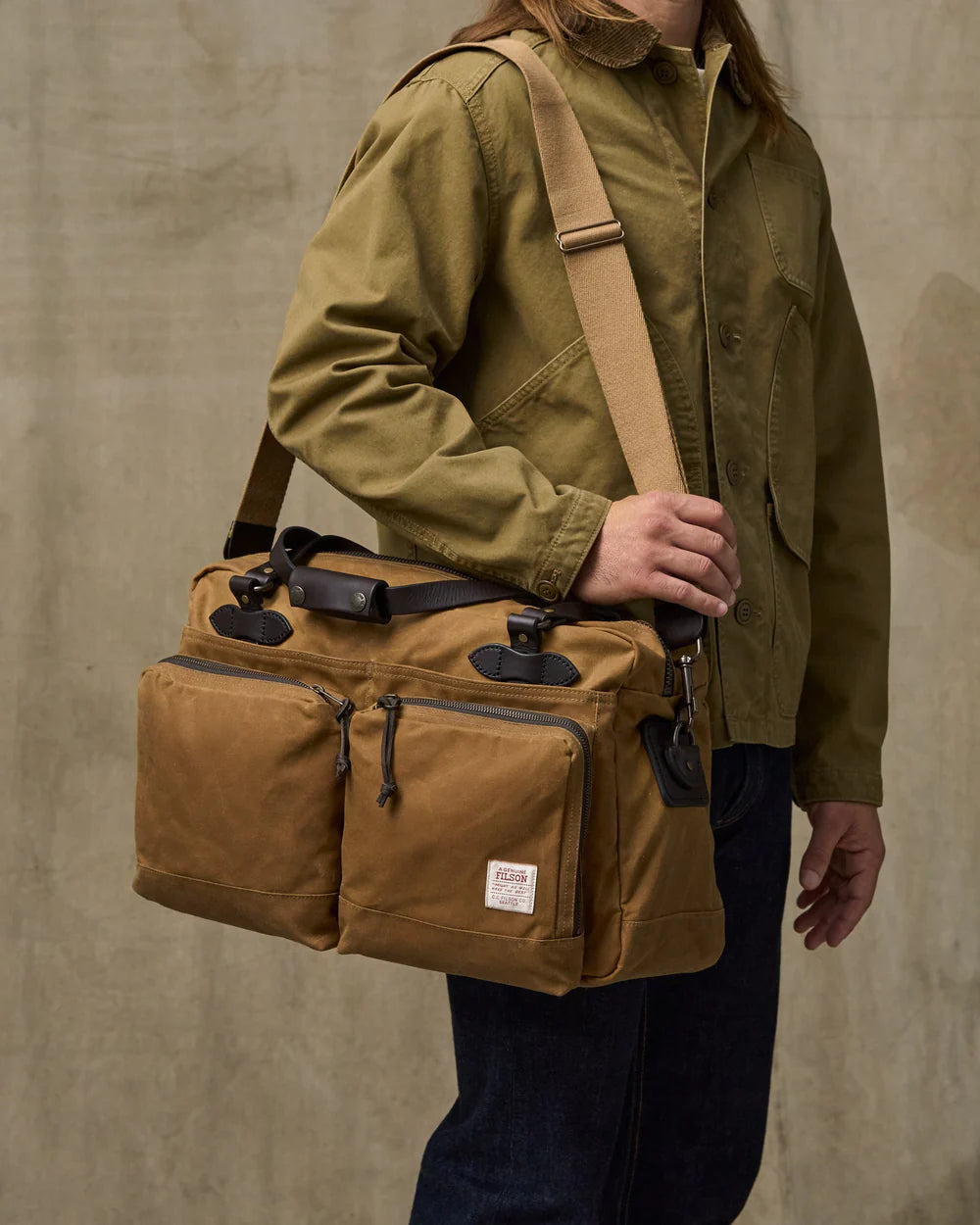 Filson 48 Hour Tin Cloth Duffle Bag | Tan