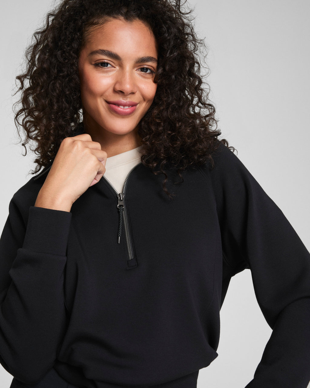 Spanx Airessentials Half Zip | Very Black