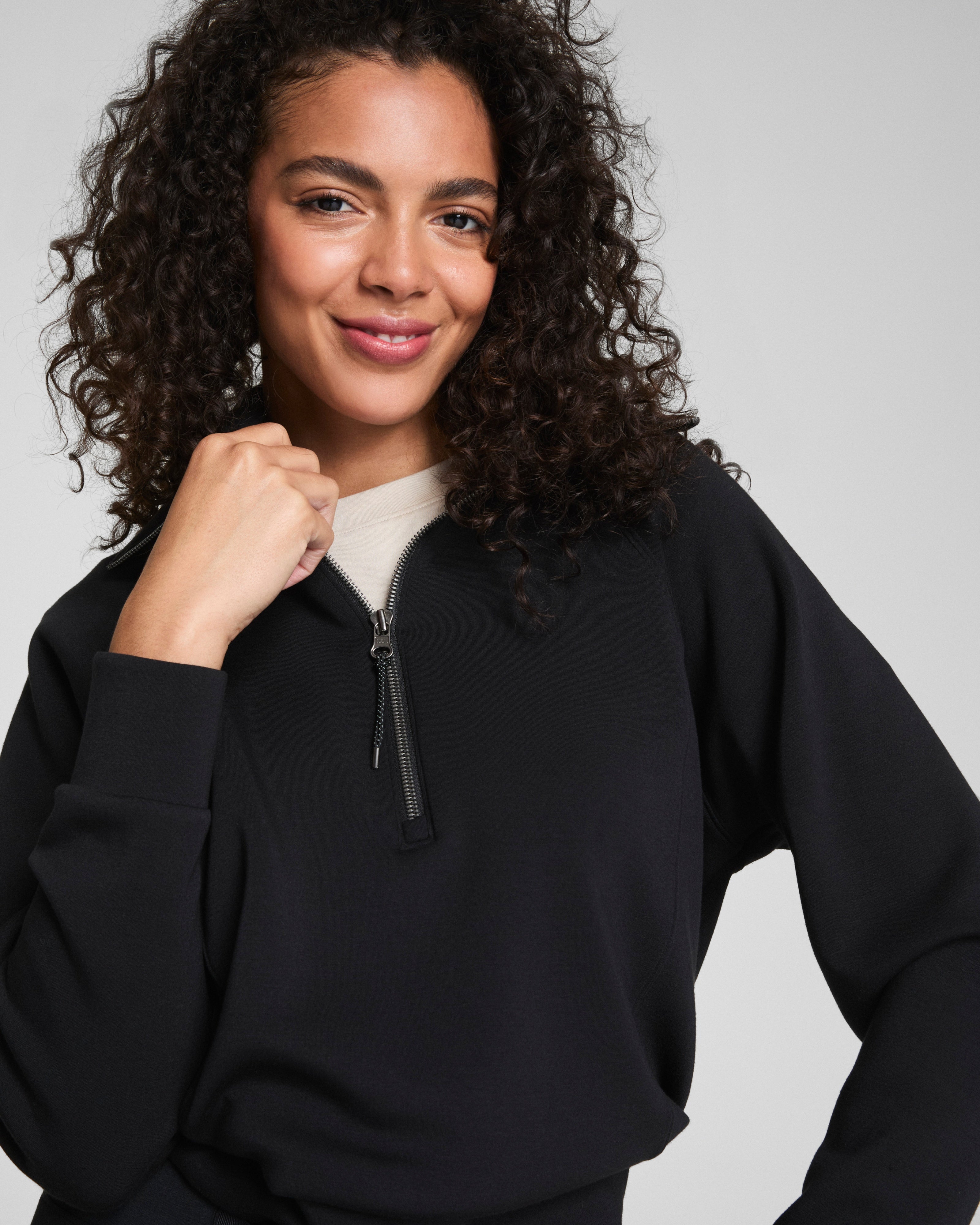 Spanx Airessentials Half Zip | Very Black